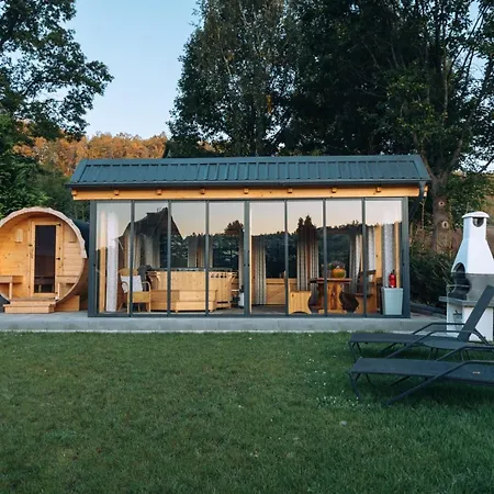 Hébergement de vacances Kaszubska Kryjowka - Komfortowy 8 Osobowy W Sercu Kaszub - Jacuzzi, Sauna, Rowerek Wodny, Jezioro, Las, Salon Gier! Sulęczyno