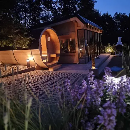 Kaszubska Kryjowka - Komfortowy 8 Osobowy W Sercu Kaszub - Jacuzzi, Sauna, Rowerek Wodny, Jezioro, Las, Salon Gier! Hébergement de vacances Sulęczyno