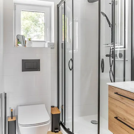 Kaszubska Kryjowka - Komfortowy 8 Osobowy W Sercu Kaszub - Jacuzzi, Sauna, Rowerek Wodny, Jezioro, Las, Salon Gier! Hébergement de vacances Sulęczyno