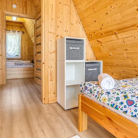 Kaszubska Kryjowka - Komfortowy 8 Osobowy W Sercu Kaszub - Jacuzzi, Sauna, Rowerek Wodny, Jezioro, Las, Salon Gier! Holiday home